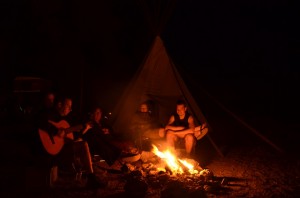 16 campfire music